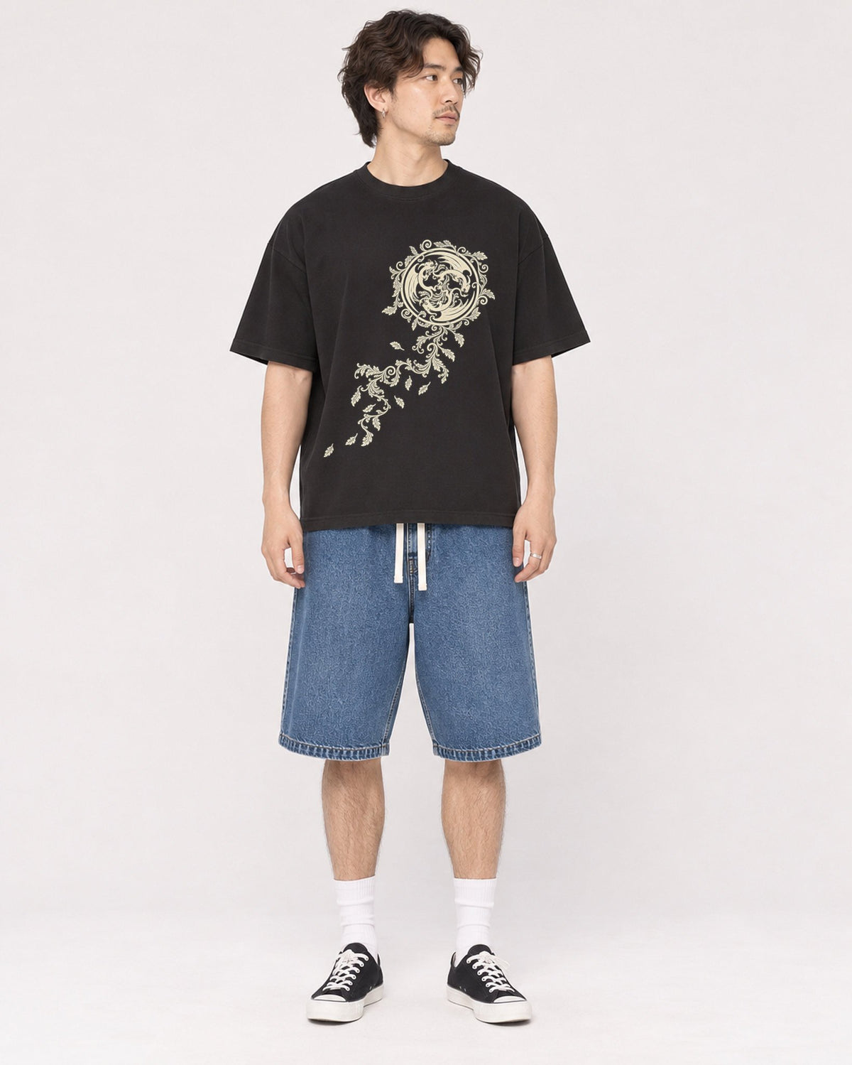 Mockup Boxy Heavyweight Tee Black male full-body 03