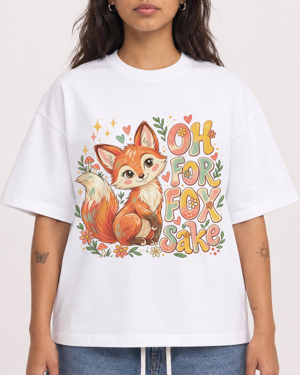 Mockup Boxy Heavyweight Tee White female close-up 06