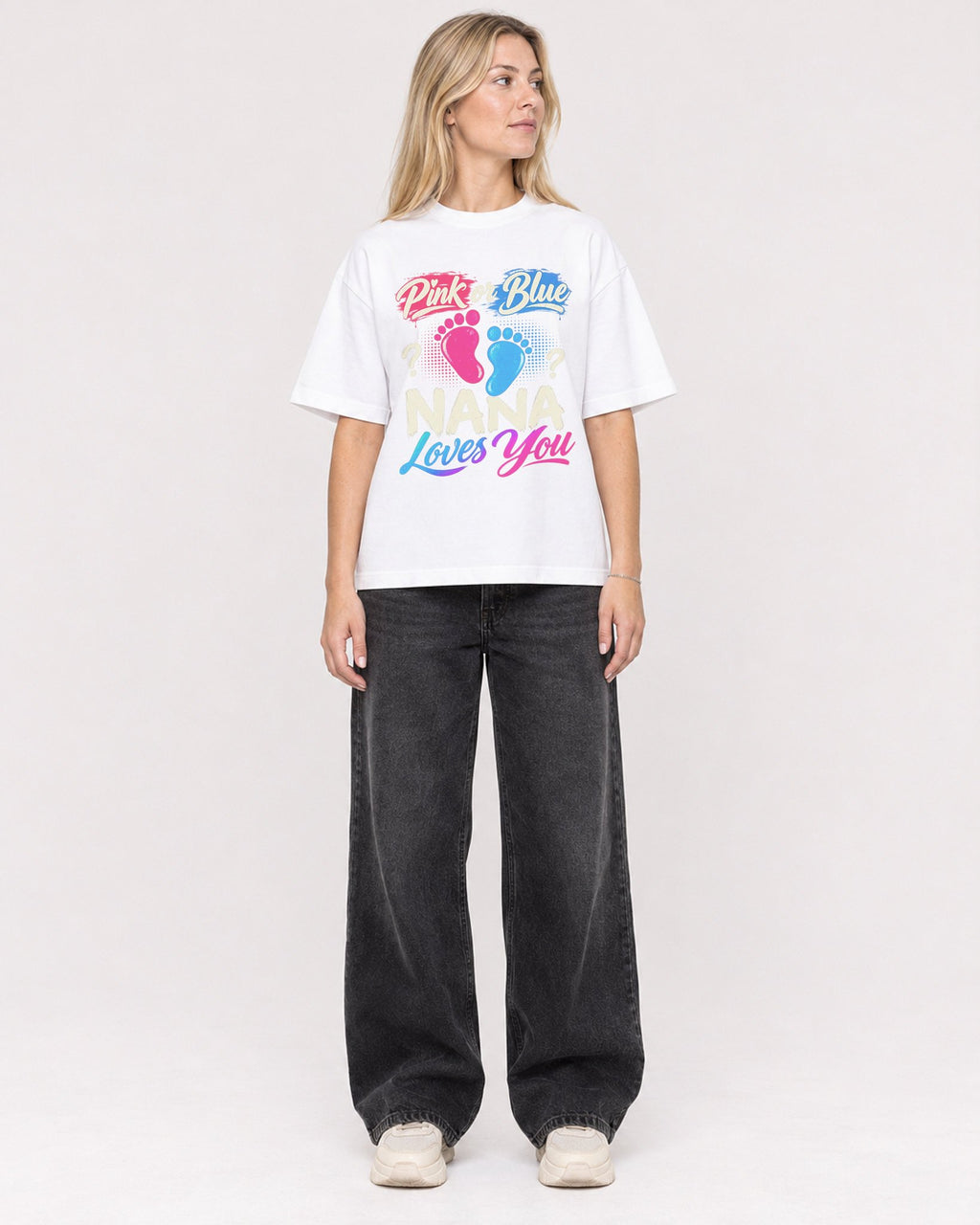 Mockup Boxy Heavyweight Tee White female full-body 08
