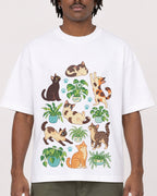 Mockup Boxy Heavyweight Tee White male close-up 04