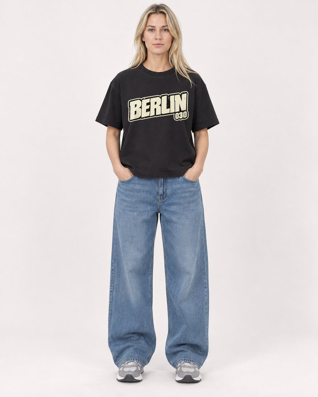 Mockup Boxy Heavyweight Tee Black female full-body 08