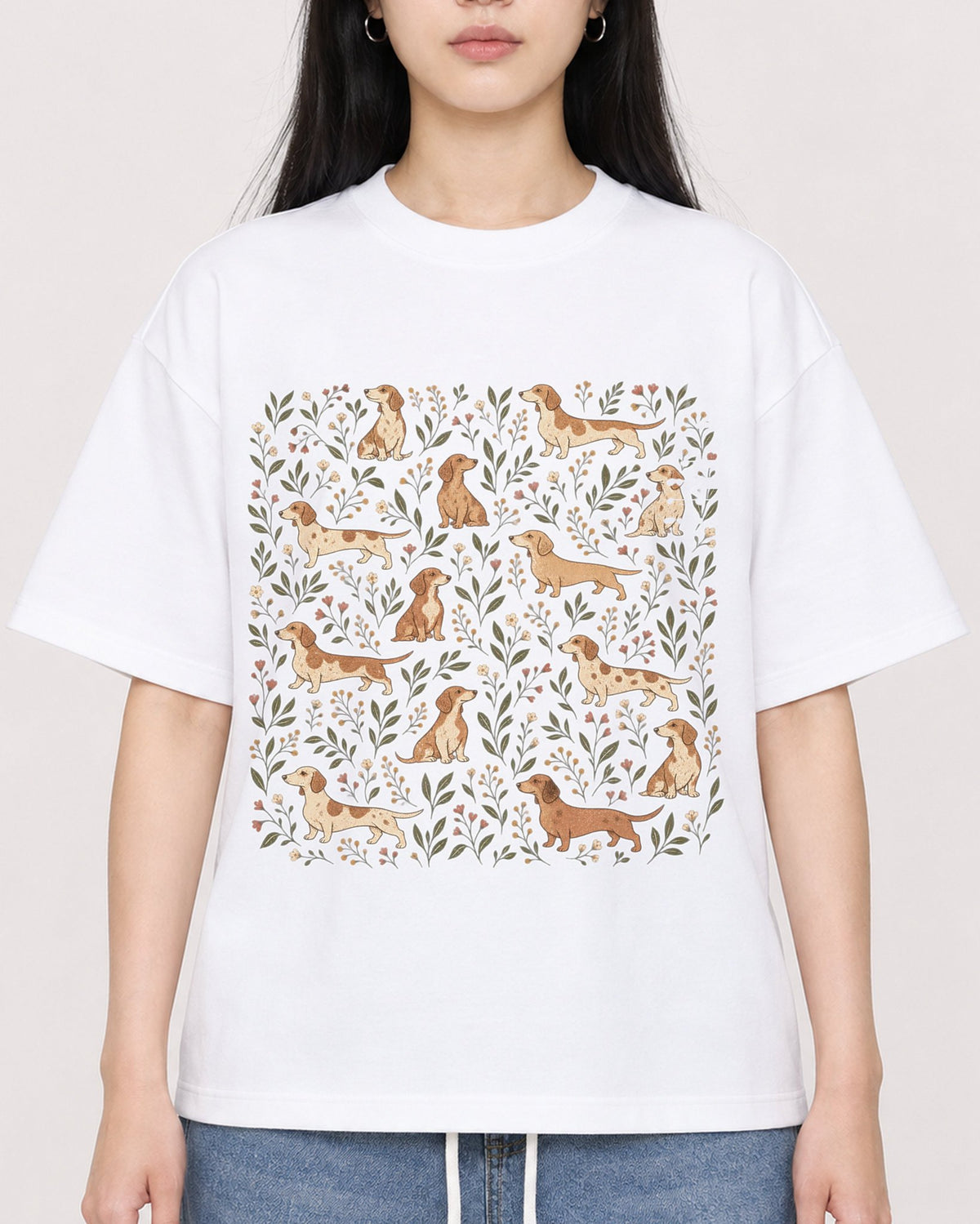 Mockup Boxy Heavyweight Tee White female close-up 01