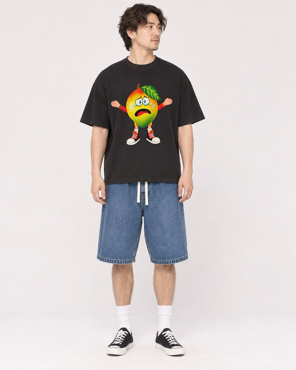 Mockup Boxy Heavyweight Tee Black male full-body 03