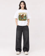 Mockup Boxy Heavyweight Tee White female full-body 03