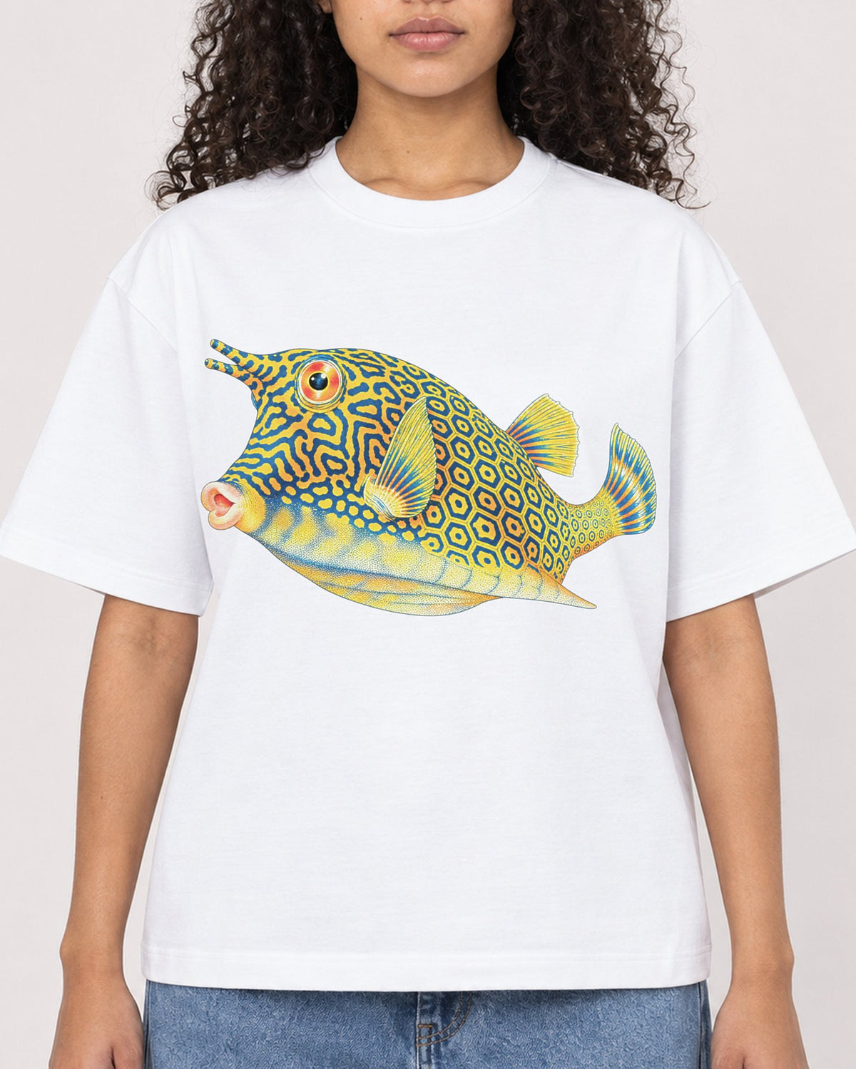 Mockup Boxy Heavyweight Tee White female close-up 10