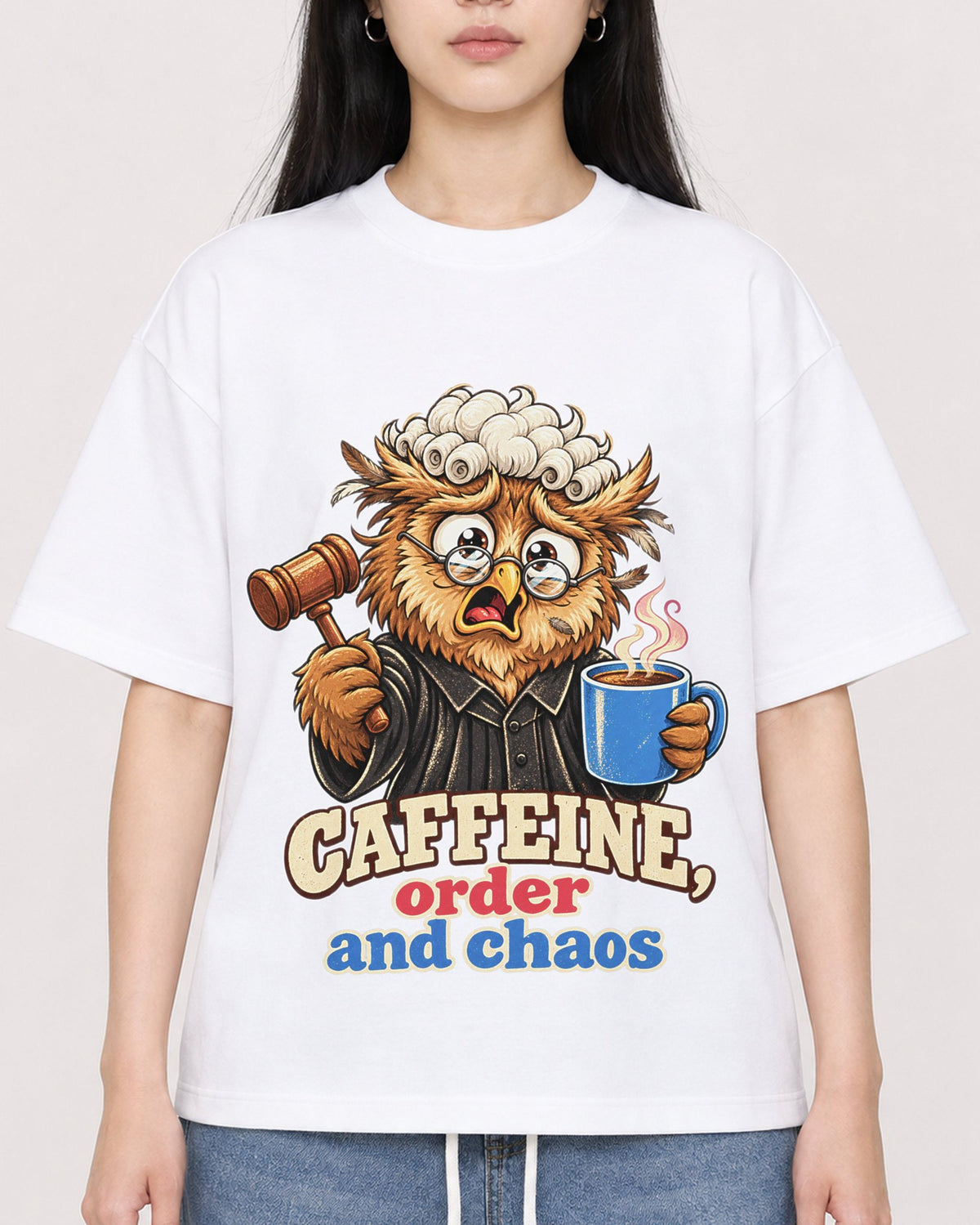 Mockup Boxy Heavyweight Tee White female close-up 01