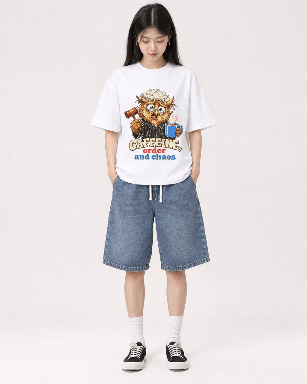 Mockup Boxy Heavyweight Tee White female full-body 01
