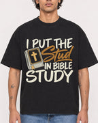 Mockup Boxy Heavyweight Tee Black male close-up 30