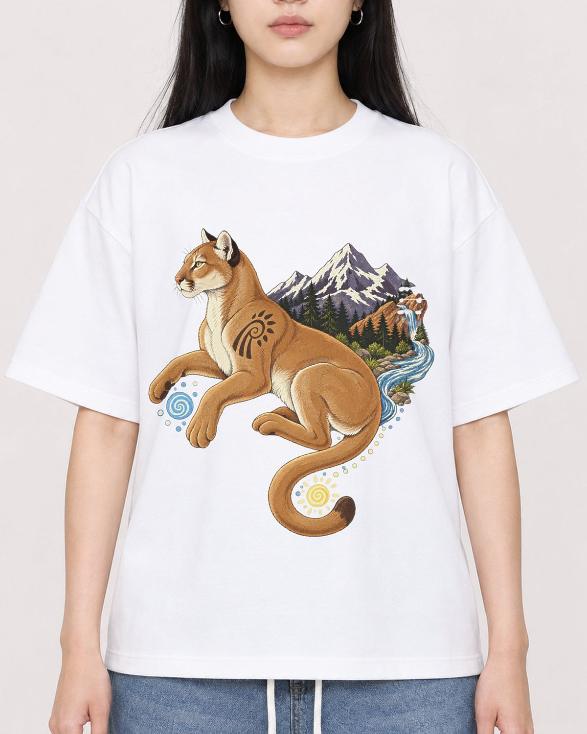 Mockup Boxy Heavyweight Tee White female close-up 01