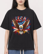 Mockup Boxy Heavyweight Tee Black female close-up 01