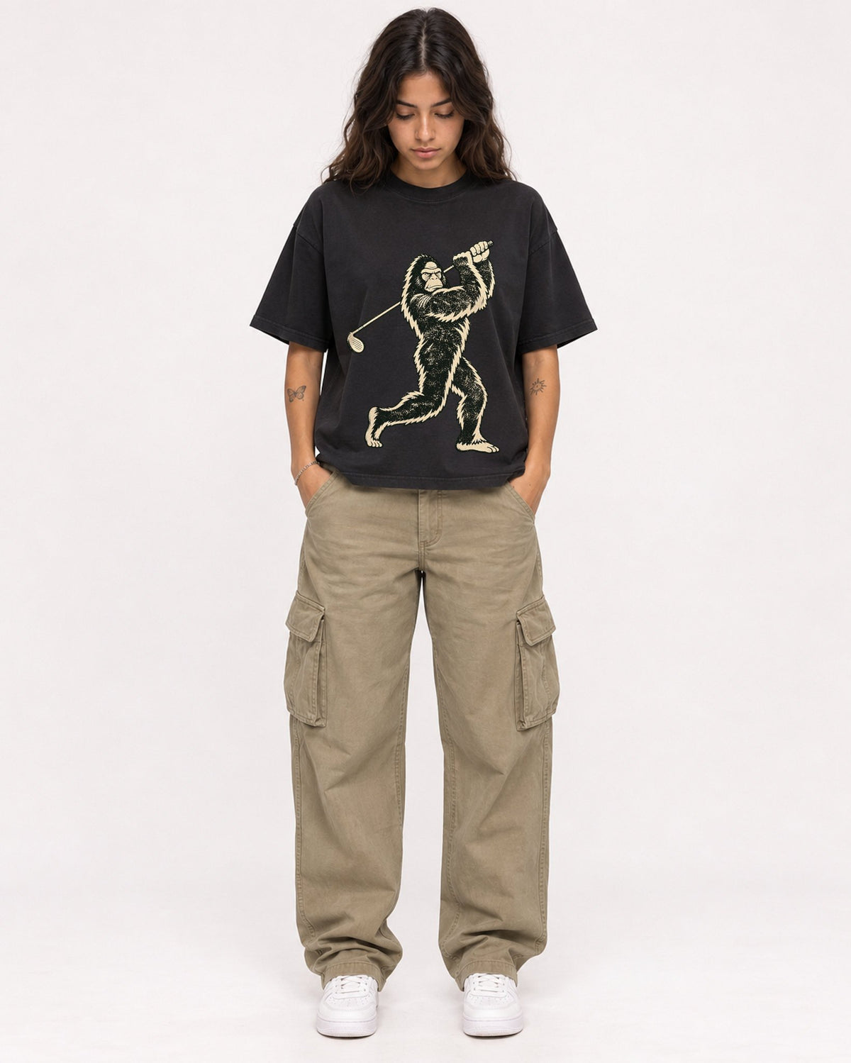 Mockup Boxy Heavyweight Tee Black female full-body 06