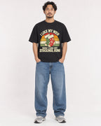 Mockup Boxy Heavyweight Tee Black male full-body 02