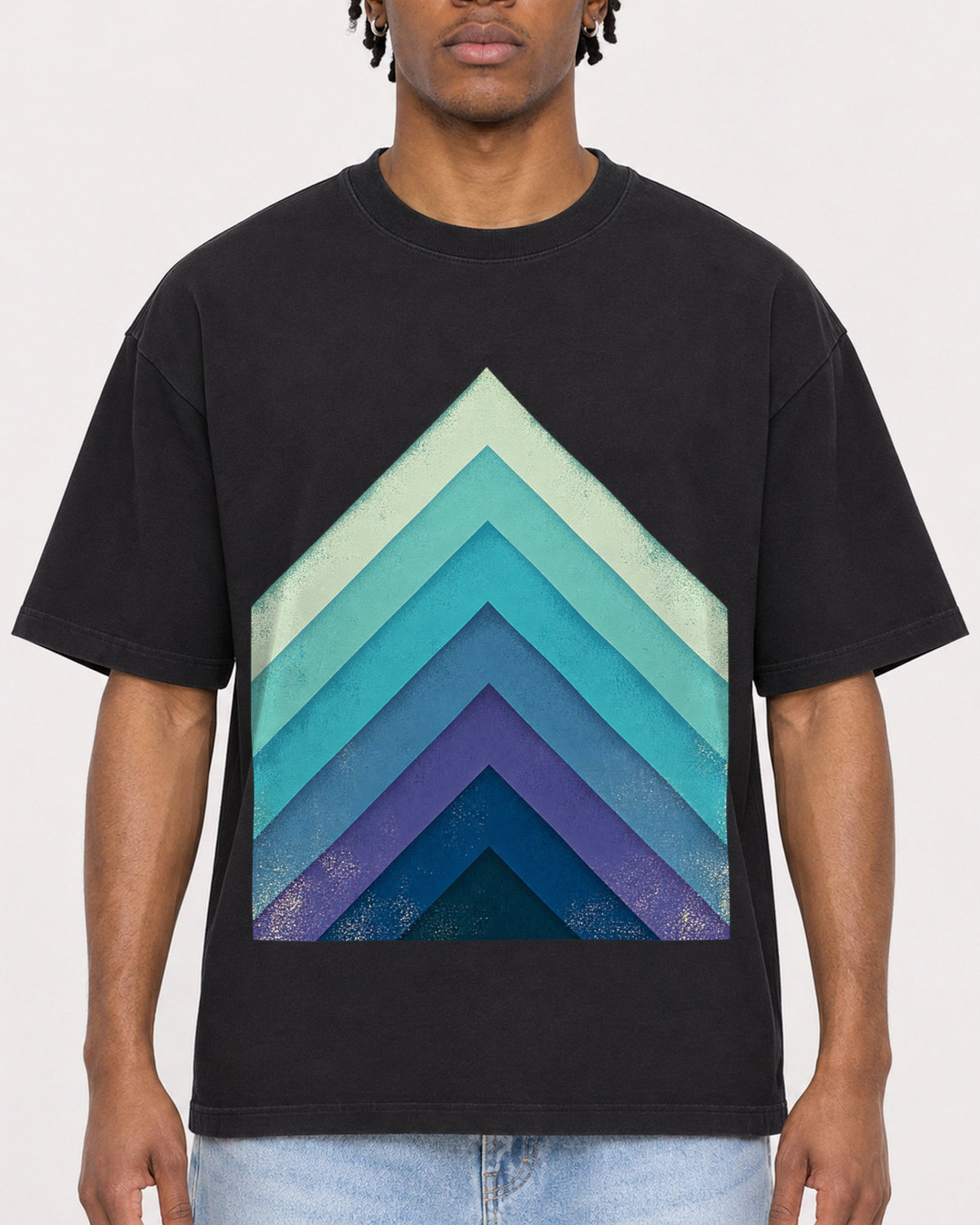 Mockup Boxy Heavyweight Tee Black male close-up 05
