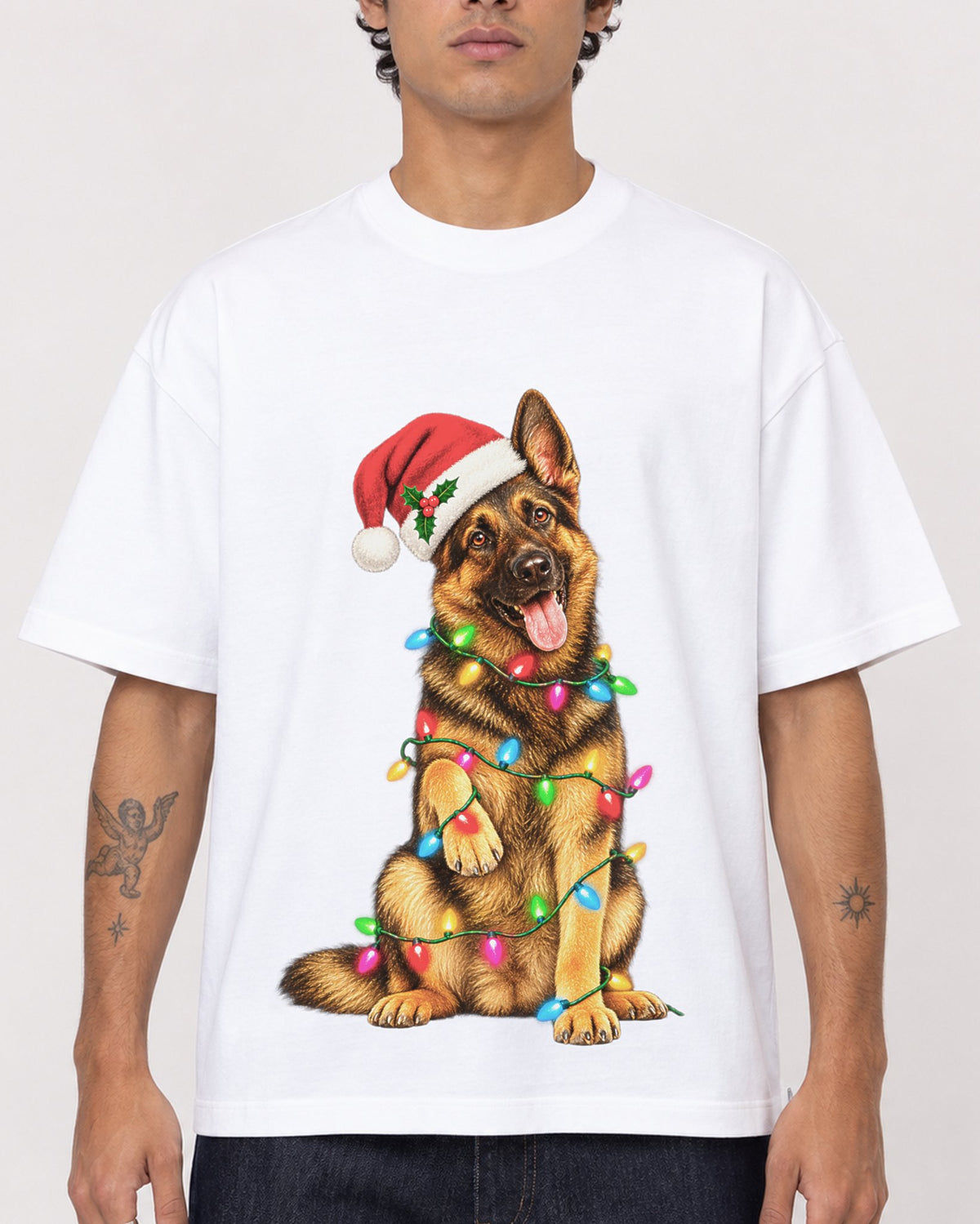 Mockup Boxy Heavyweight Tee White male close-up 06