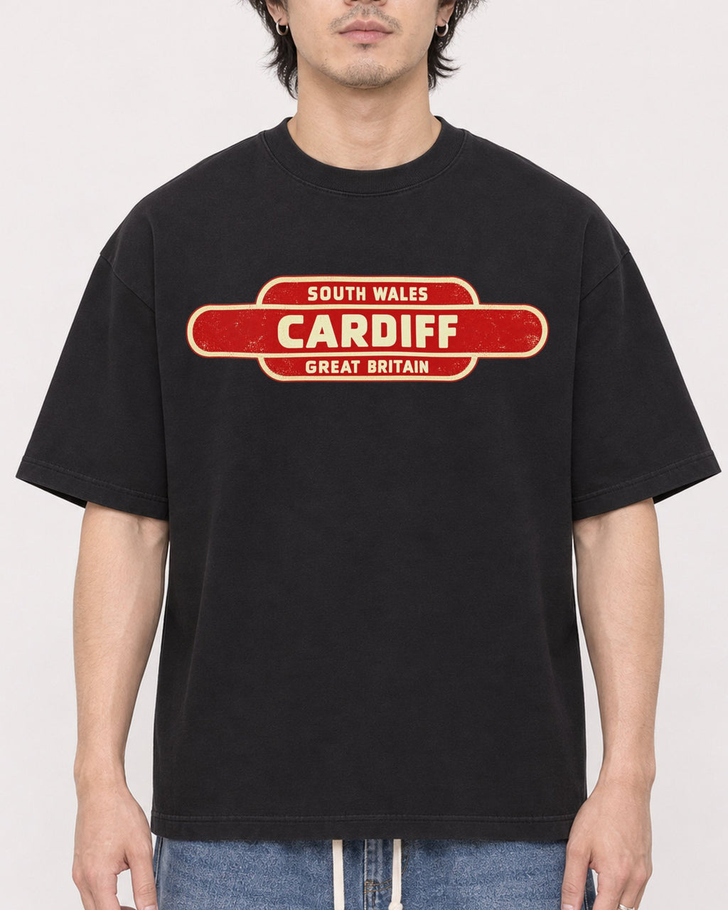 Mockup Boxy Heavyweight Tee Black male close-up 03