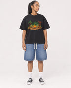 Mockup Boxy Heavyweight Tee Black female full-body 25