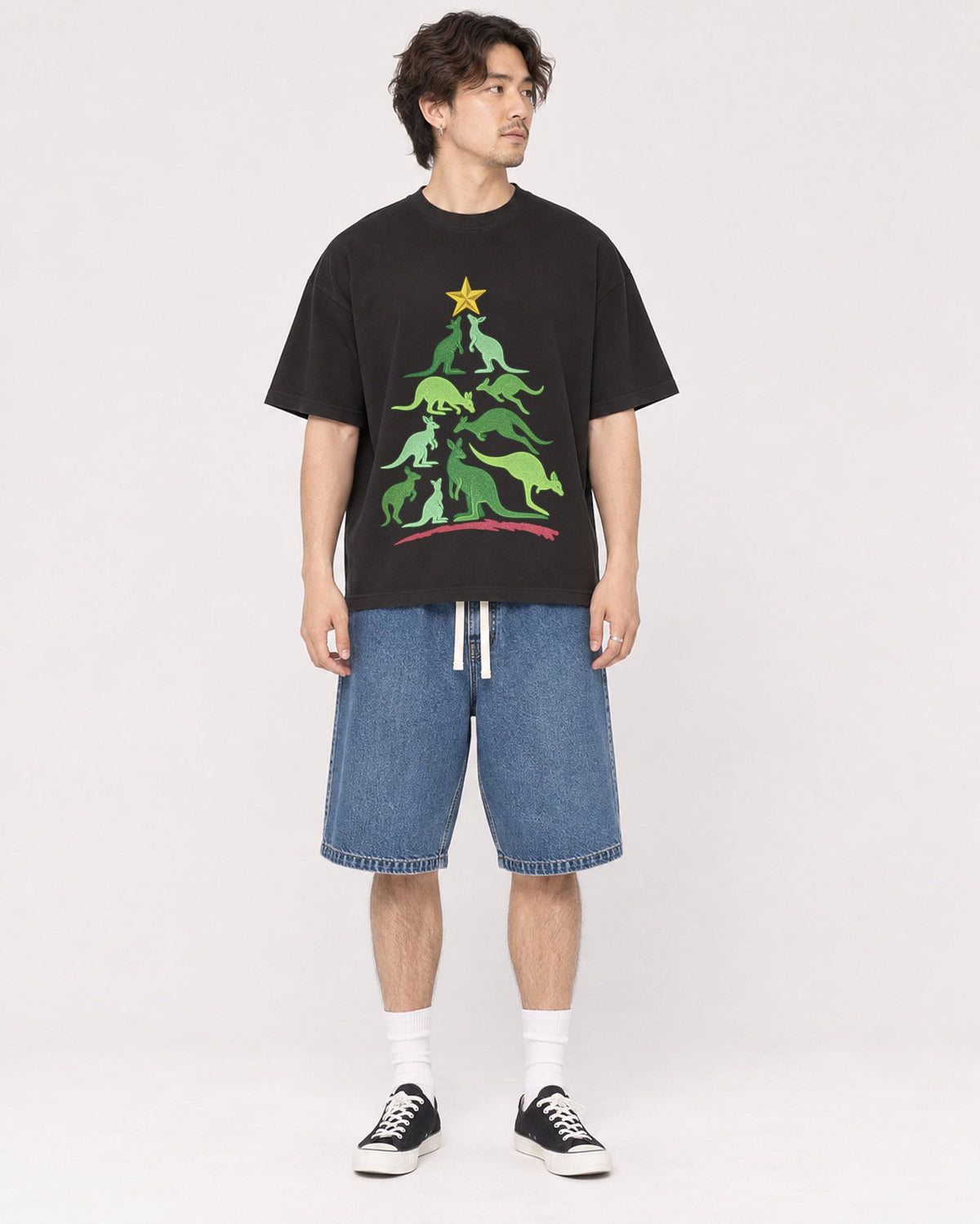 Mockup Boxy Heavyweight Tee Black male full-body 03