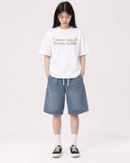 Mockup Boxy Heavyweight Tee White female full-body 01