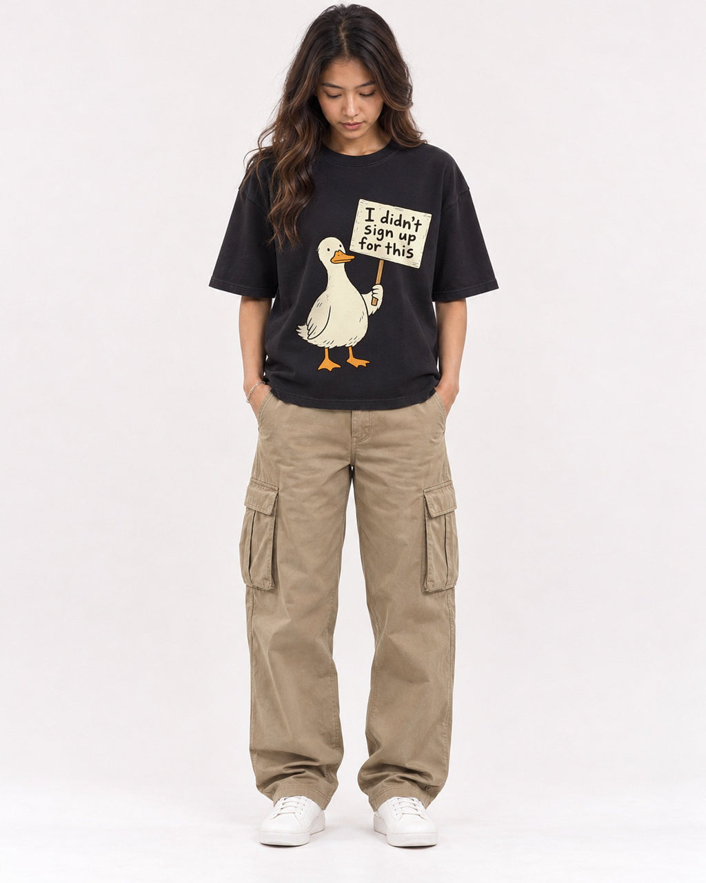 Mockup Boxy Heavyweight Tee Black female full-body 02