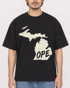 Mockup Boxy Heavyweight Tee Black male close-up 02
