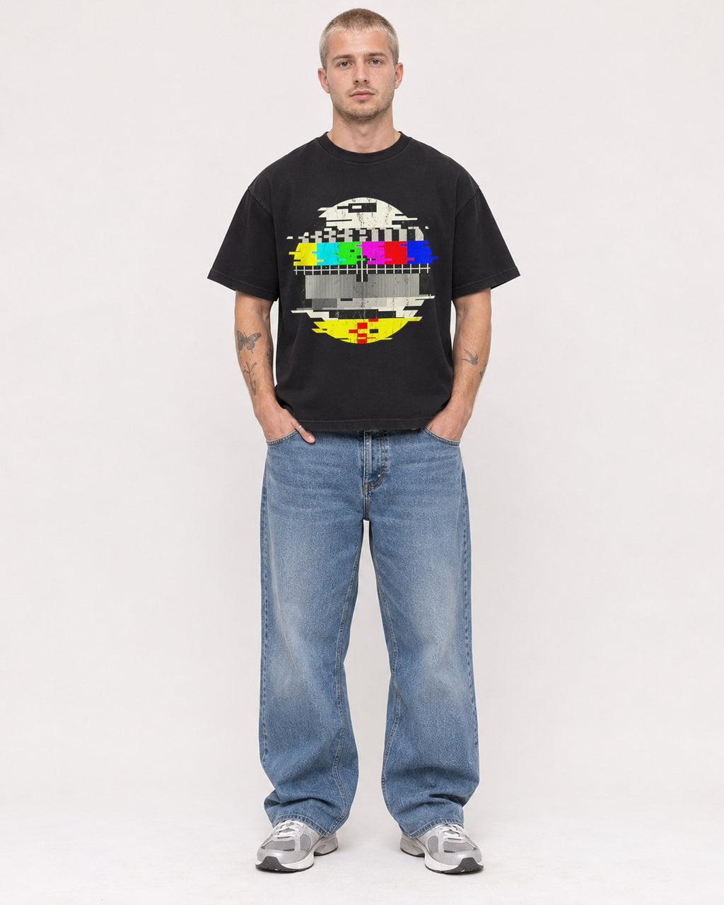 Mockup Boxy Heavyweight Tee Black male full-body 18