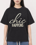 Mockup Boxy Heavyweight Tee Black female close-up 01