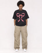 Mockup Boxy Heavyweight Tee Black female full-body 14