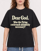 Mockup Boxy Heavyweight Tee Black female close-up 09