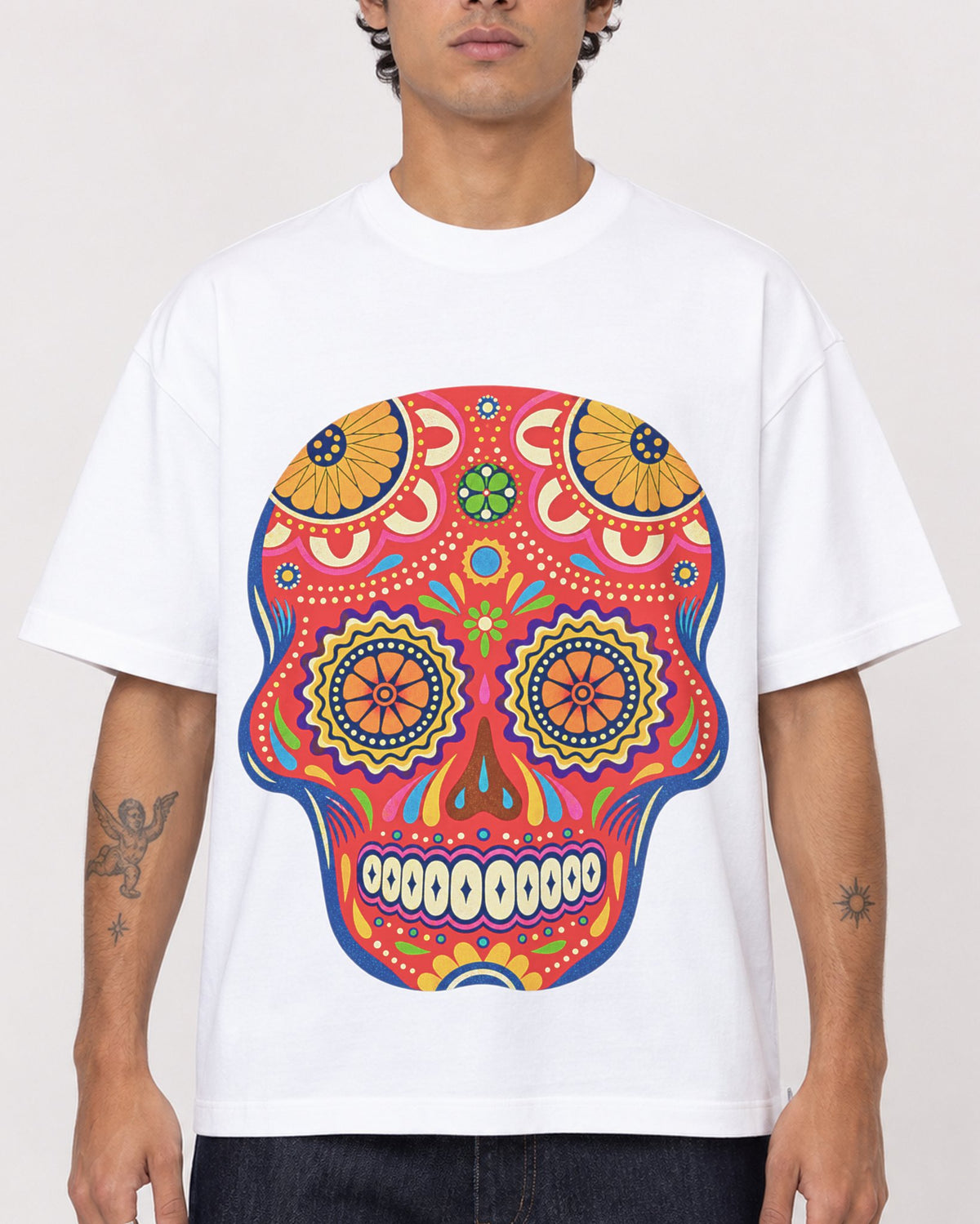 Mockup Boxy Heavyweight Tee White male close-up 06