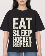 Mockup Boxy Heavyweight Tee Black female close-up 13