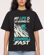 Mockup Boxy Heavyweight Tee Black female close-up 07