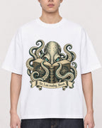 Mockup Boxy Heavyweight Tee White male close-up 01