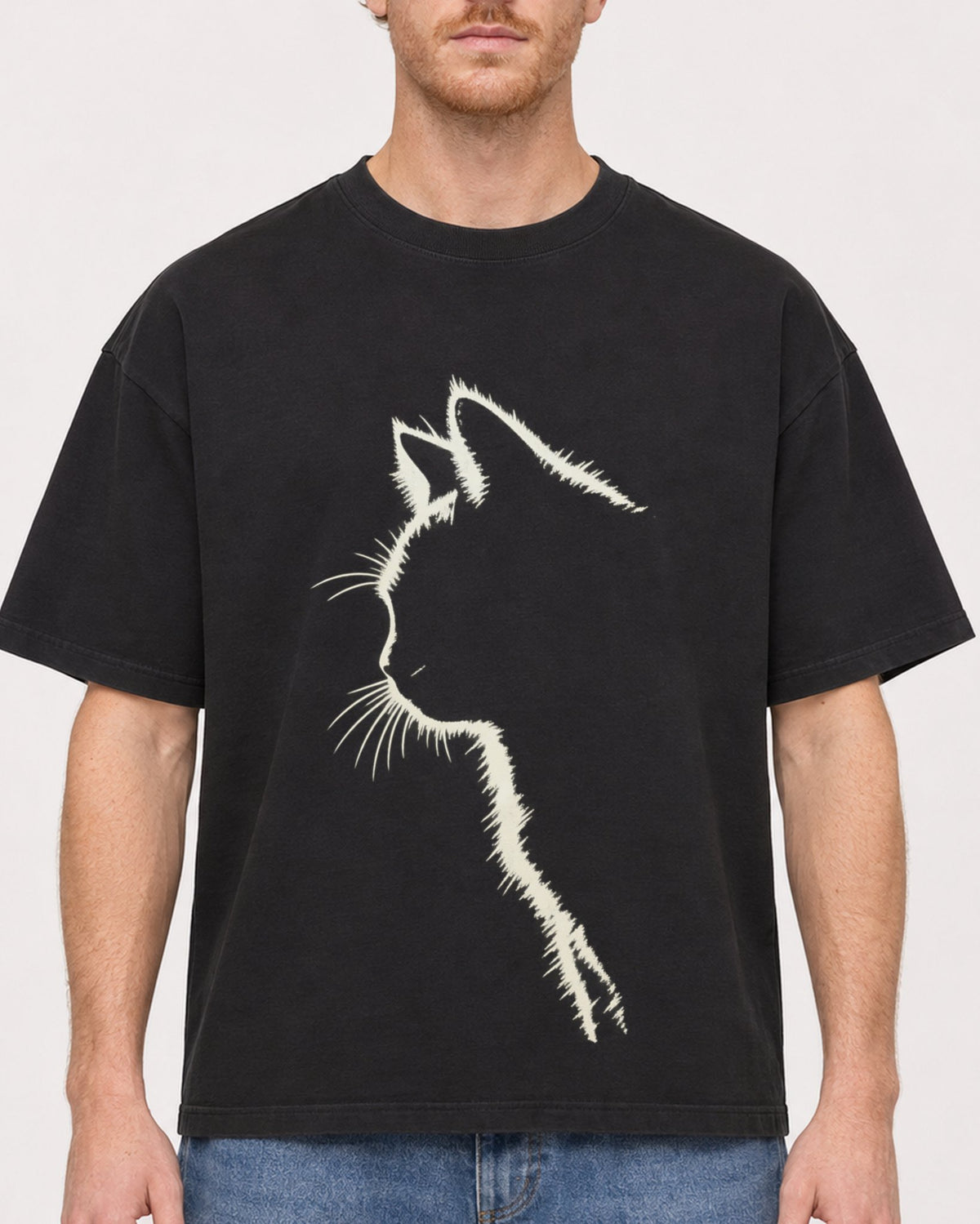Mockup Boxy Heavyweight Tee Black male close-up 38