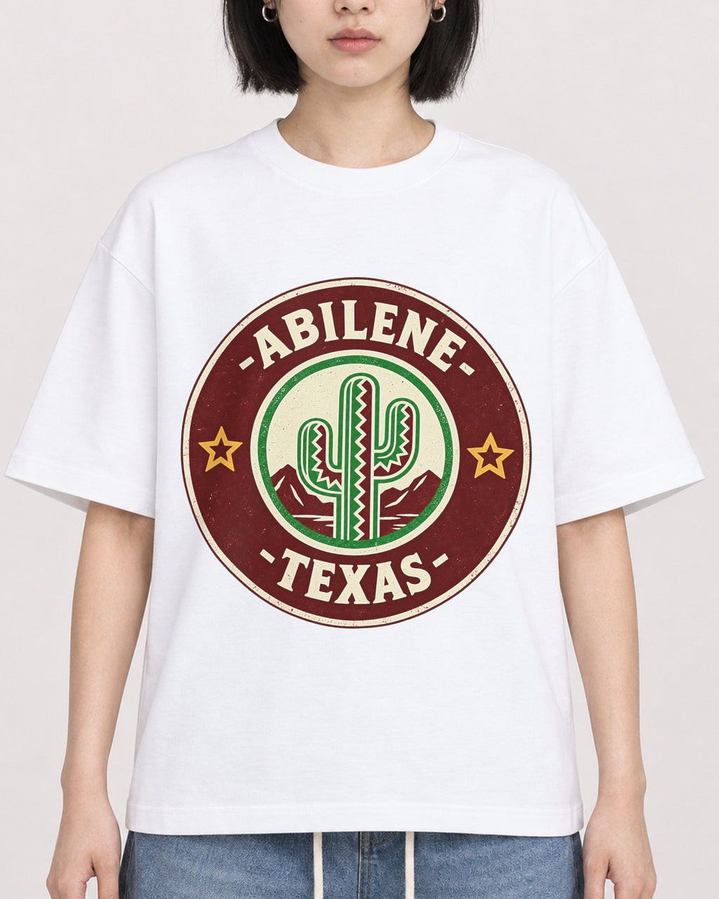 Mockup Boxy Heavyweight Tee White female close-up 11