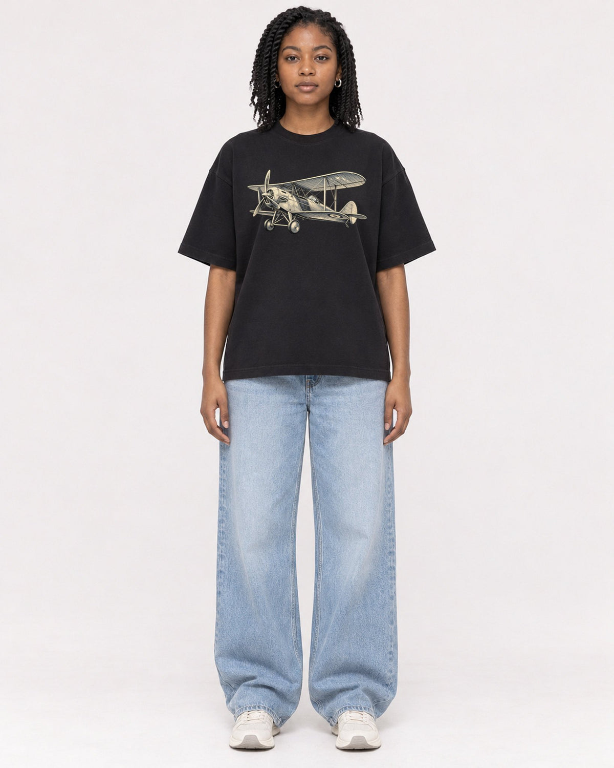 Mockup Boxy Heavyweight Tee Black female full-body 15
