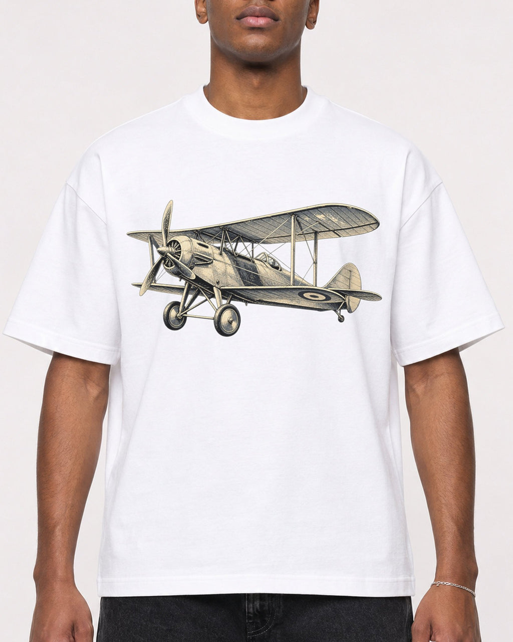 Mockup Boxy Heavyweight Tee White male close-up 15