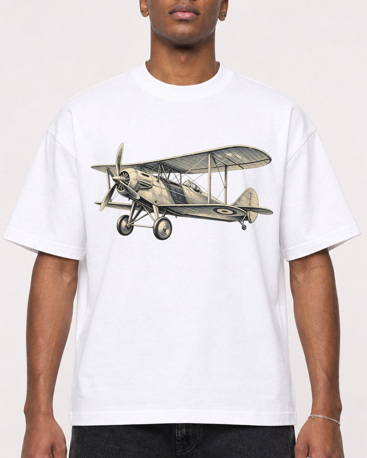 Mockup Boxy Heavyweight Tee White male close-up 15
