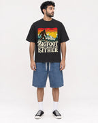 Mockup Boxy Heavyweight Tee Black male full-body 07