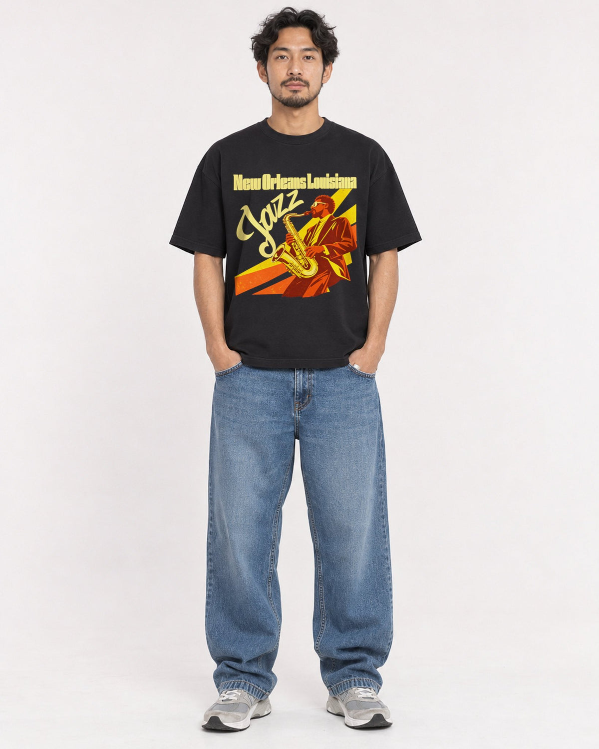 Mockup Boxy Heavyweight Tee Black male full-body 02