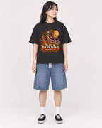 Mockup Boxy Heavyweight Tee Black female full-body 13