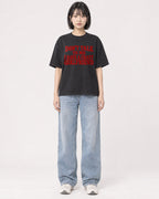 Mockup Boxy Heavyweight Tee Black female full-body 11