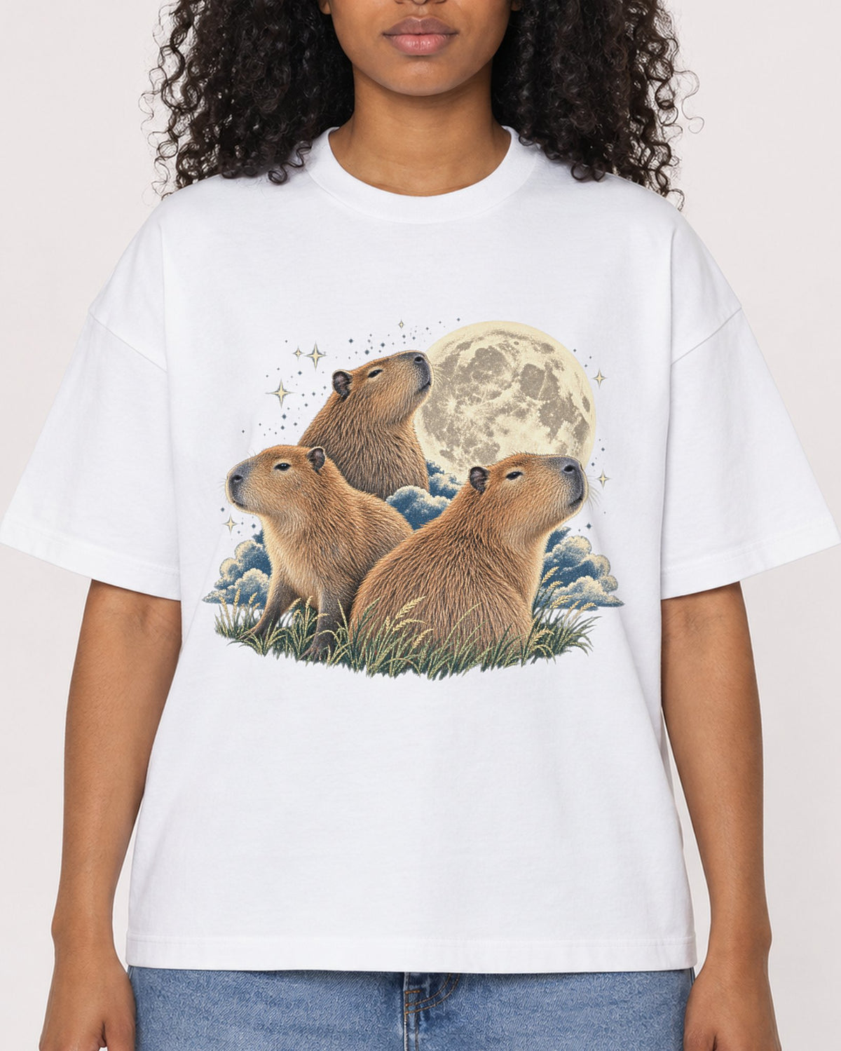 Mockup Boxy Heavyweight Tee White female close-up 05