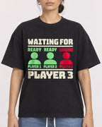 Mockup Boxy Heavyweight Tee Black female close-up 17