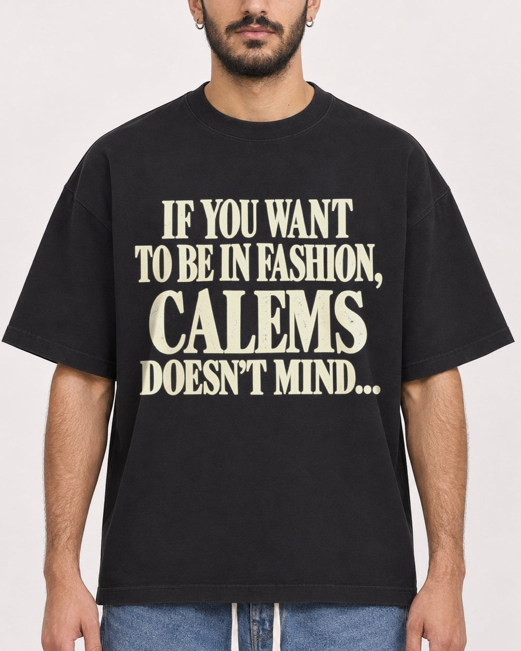 Mockup Boxy Heavyweight Tee Black male close-up 07
