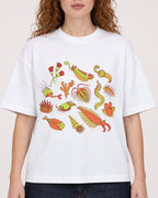 Mockup Boxy Heavyweight Tee White female close-up 09