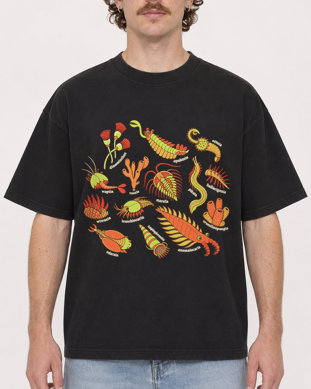 Mockup Boxy Heavyweight Tee Black male close-up 09