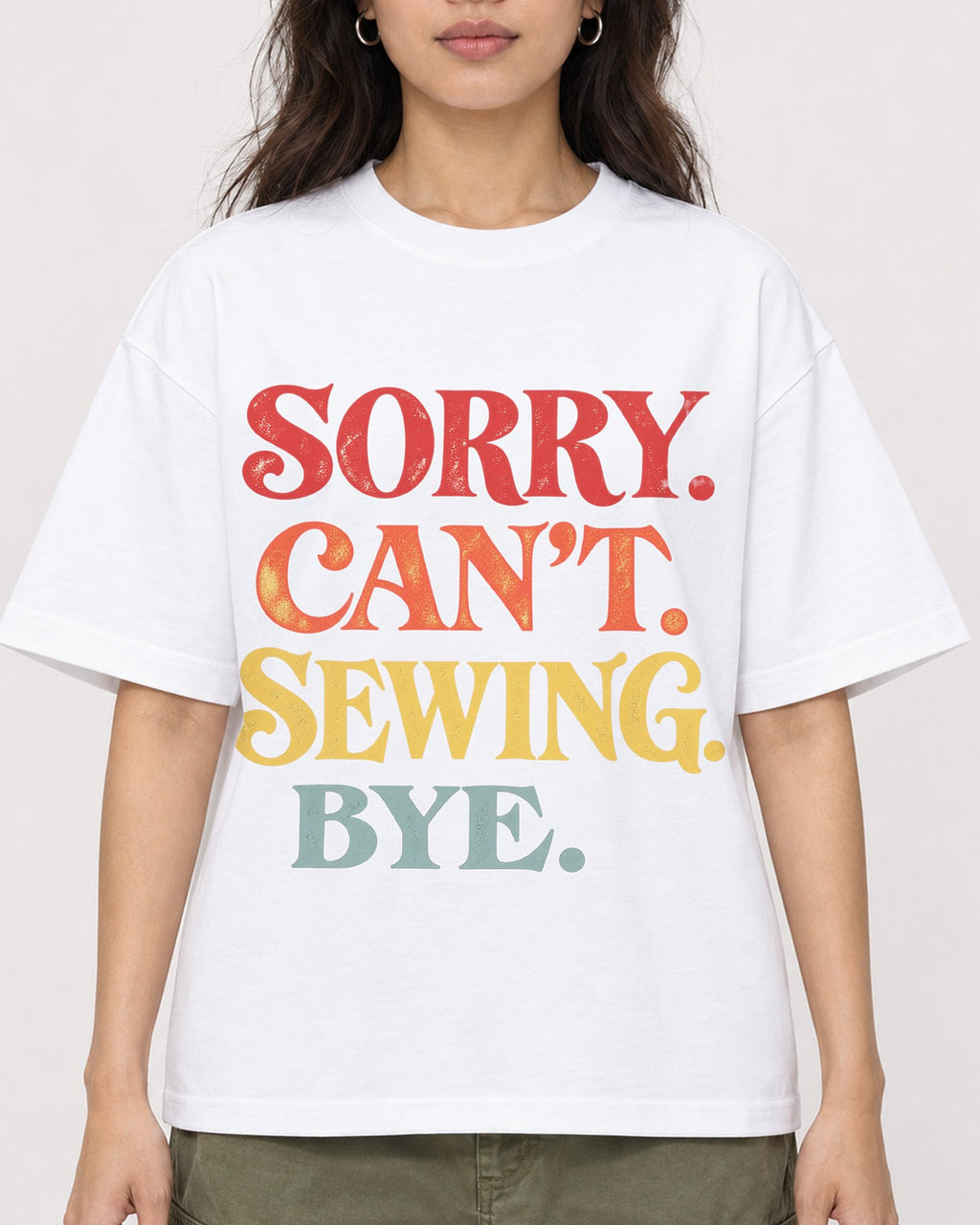 Mockup Boxy Heavyweight Tee White female close-up 02