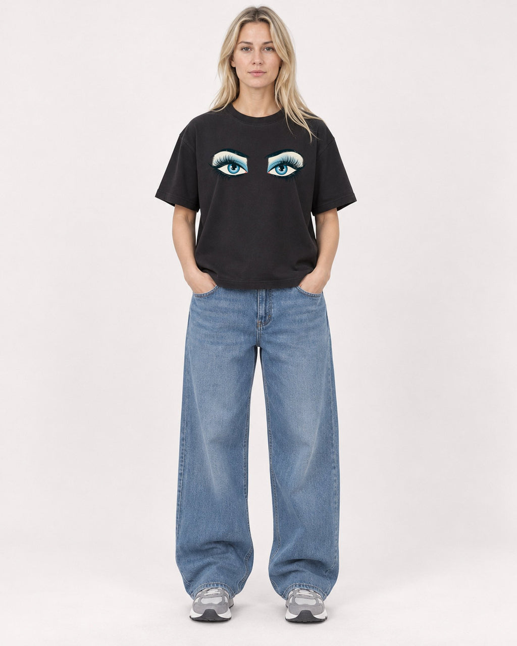 Mockup Boxy Heavyweight Tee Black female full-body 08
