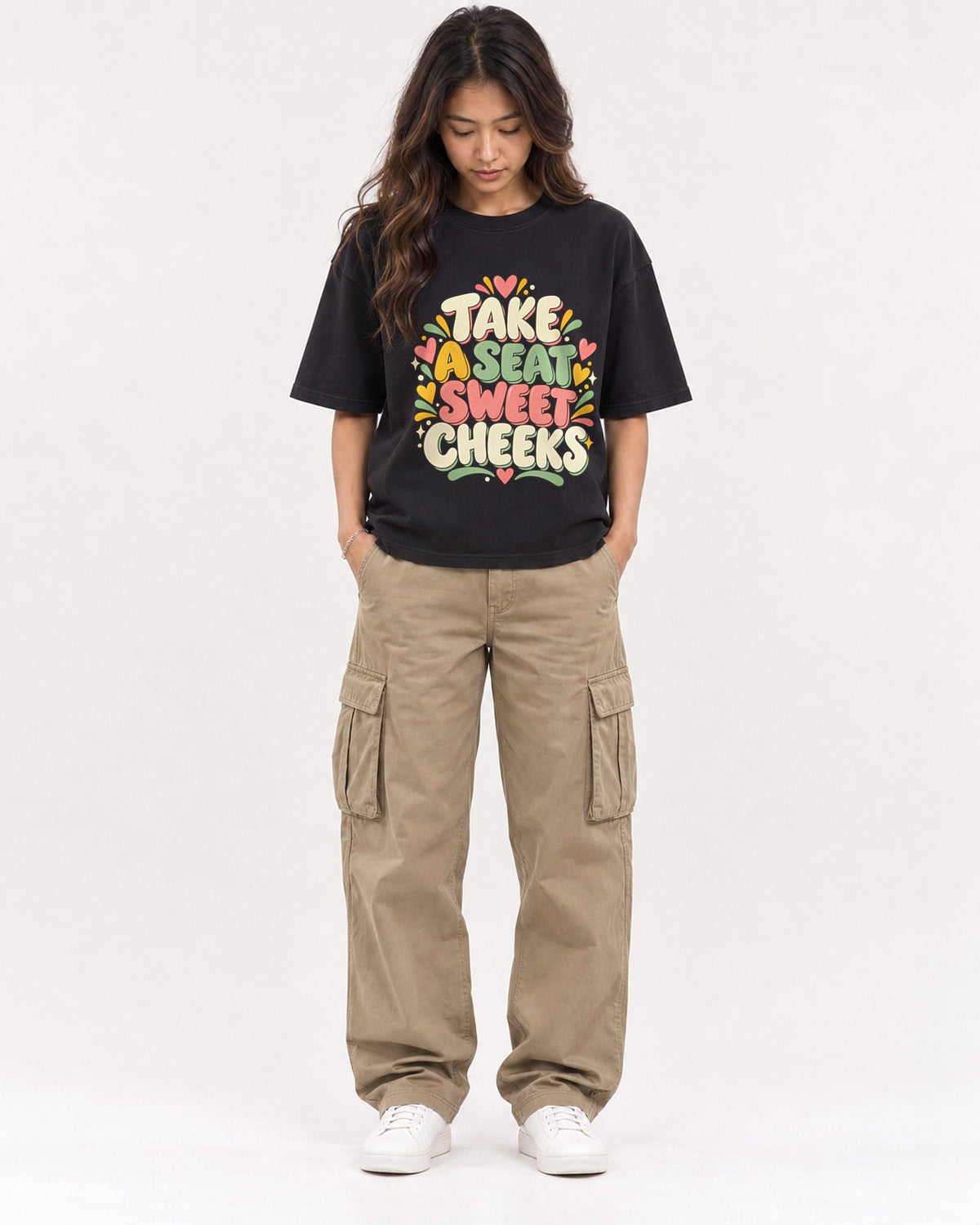 Mockup Boxy Heavyweight Tee Black female full-body 02