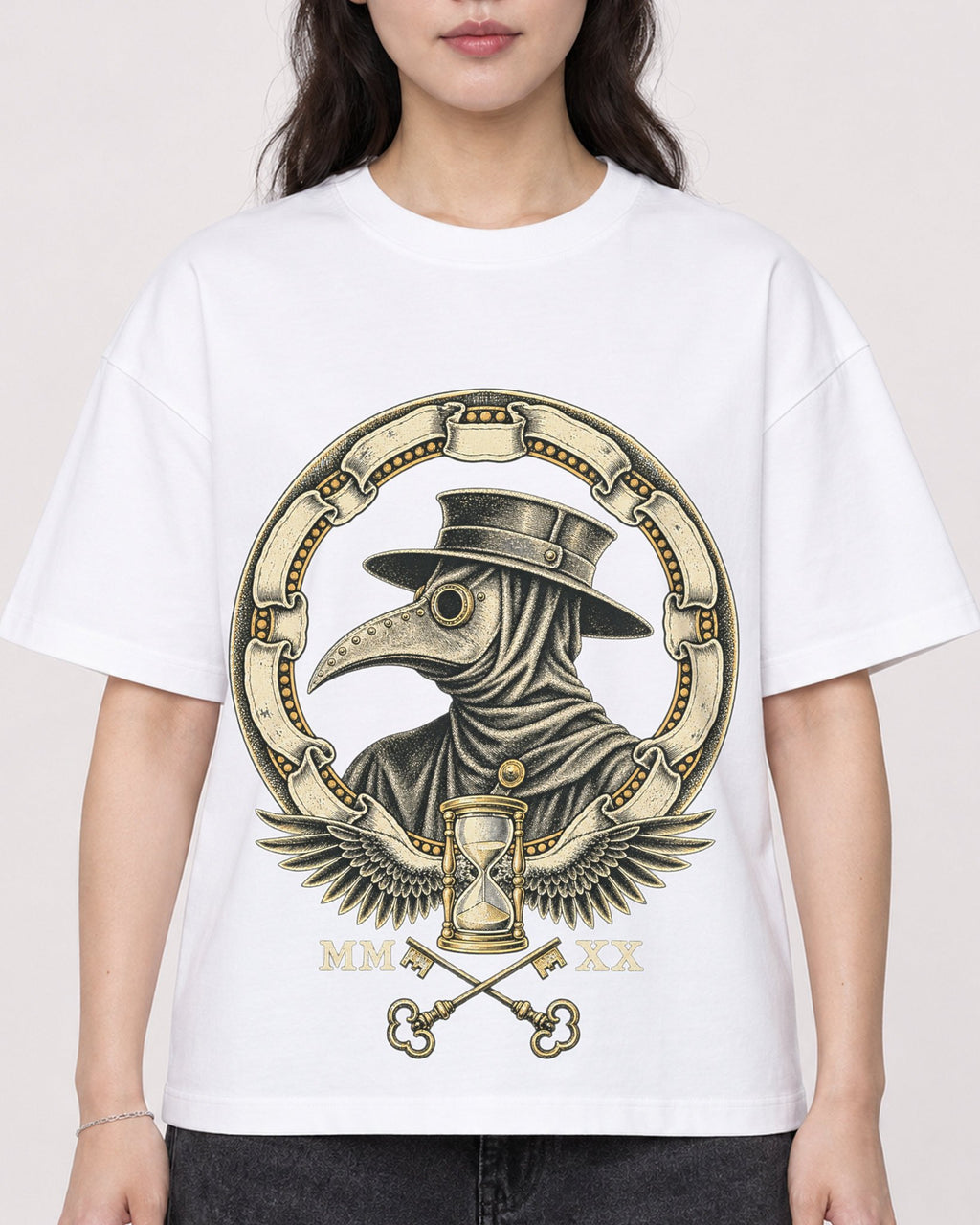 Mockup Boxy Heavyweight Tee White female close-up 03